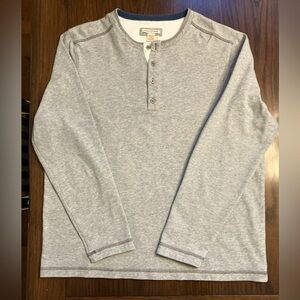 CARBON2COBALT Men’s Hearty Henley Shirt in Heather Gray